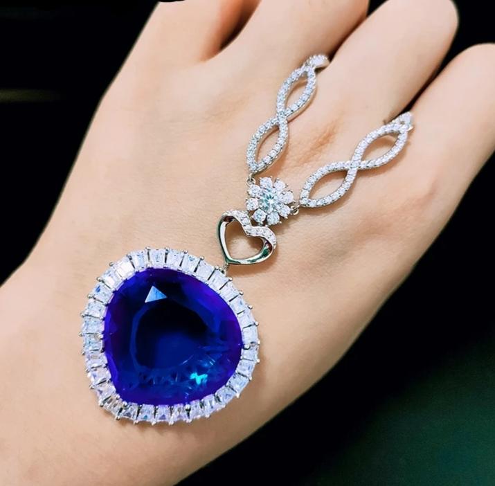 Titanic Heart of Ocean Blue Crystal Pendant Necklace