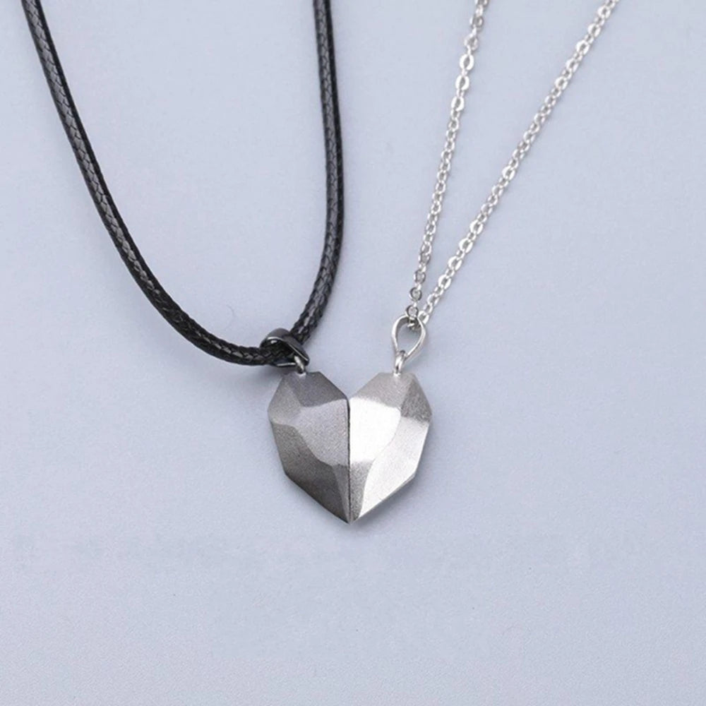 Fashion Magnetic Couple Necklace For Lovers Gothic Punk Heart Pendant Necklace