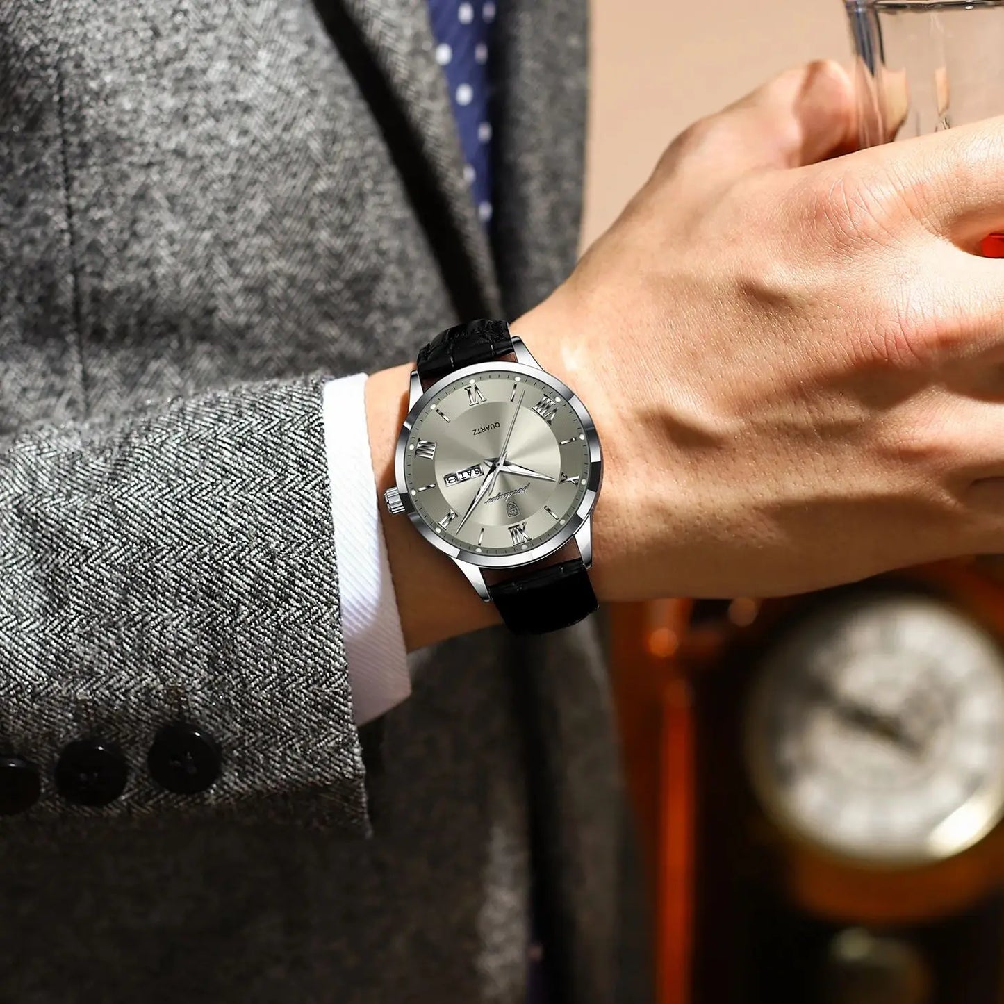 POEDAGAR Top Luxury  Men Military Waterproof Luminous Date Week Man Wristwatch